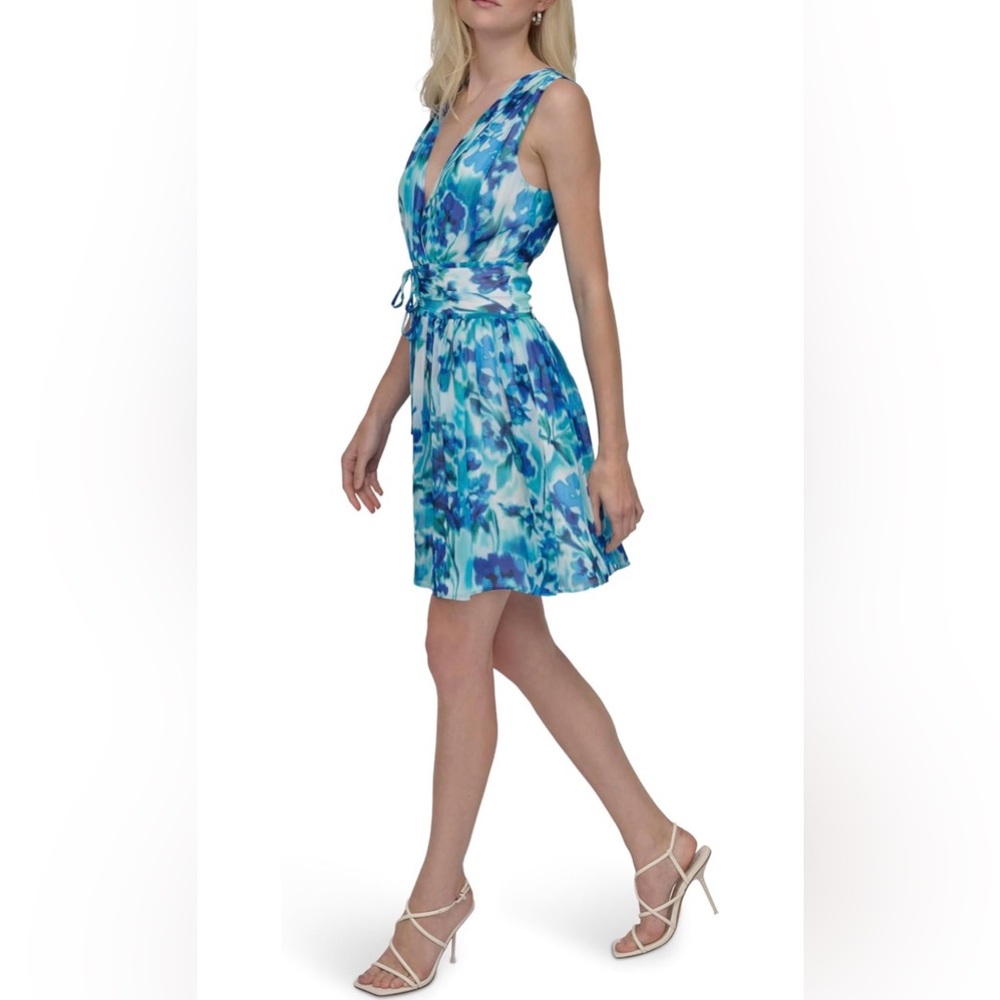 Elegant Blue Floral Women's Dress - Picture 3 of 5